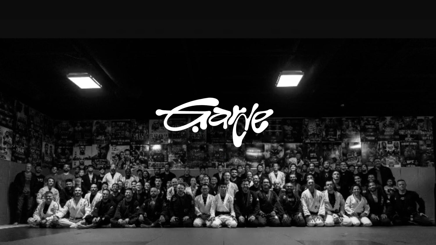 Garde Collective Jiu Jitsu Athletes Class Photo at the gym.